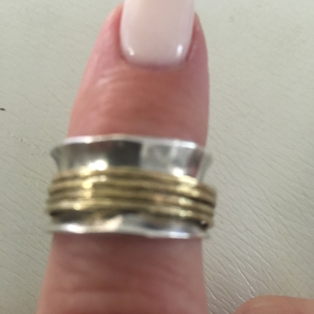 Silpada “Go For a Spin” Ring. Size 8